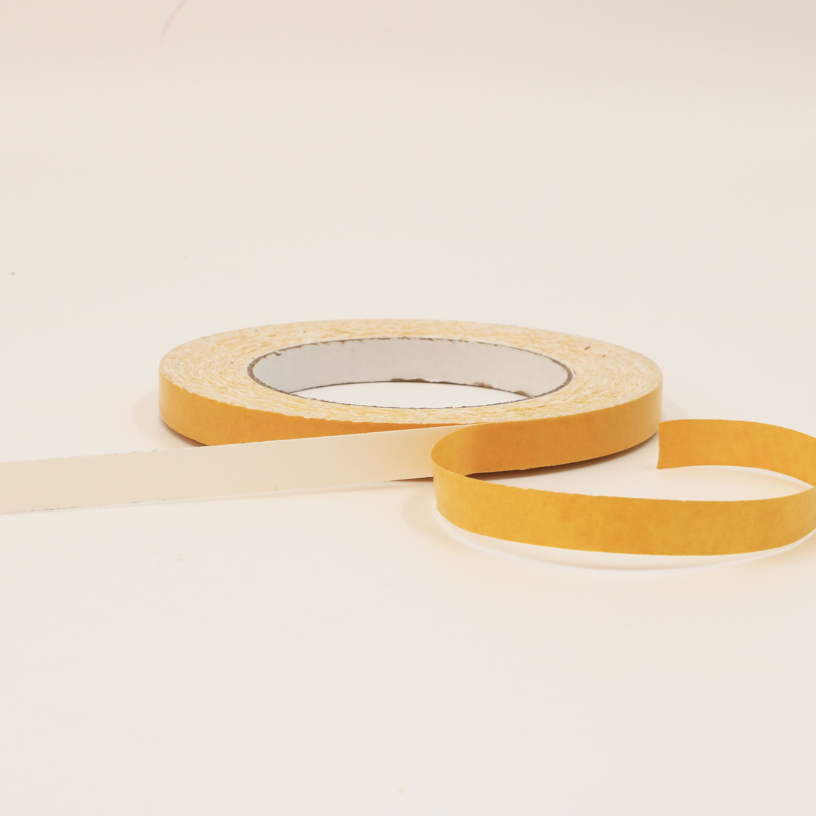 double-sided-carpet-tape-removable-double-sided-rug-tape